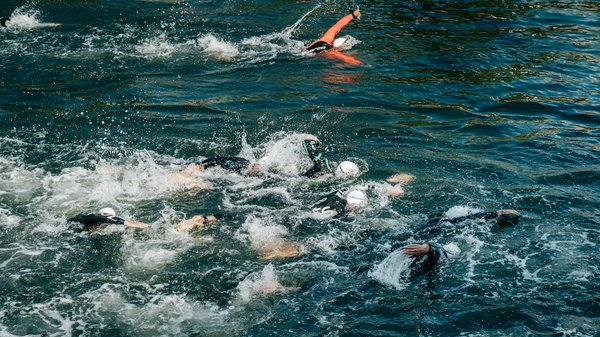 How Can Hypoxic Training Benefit Swimmers Preparing for High Altitude Competitions?